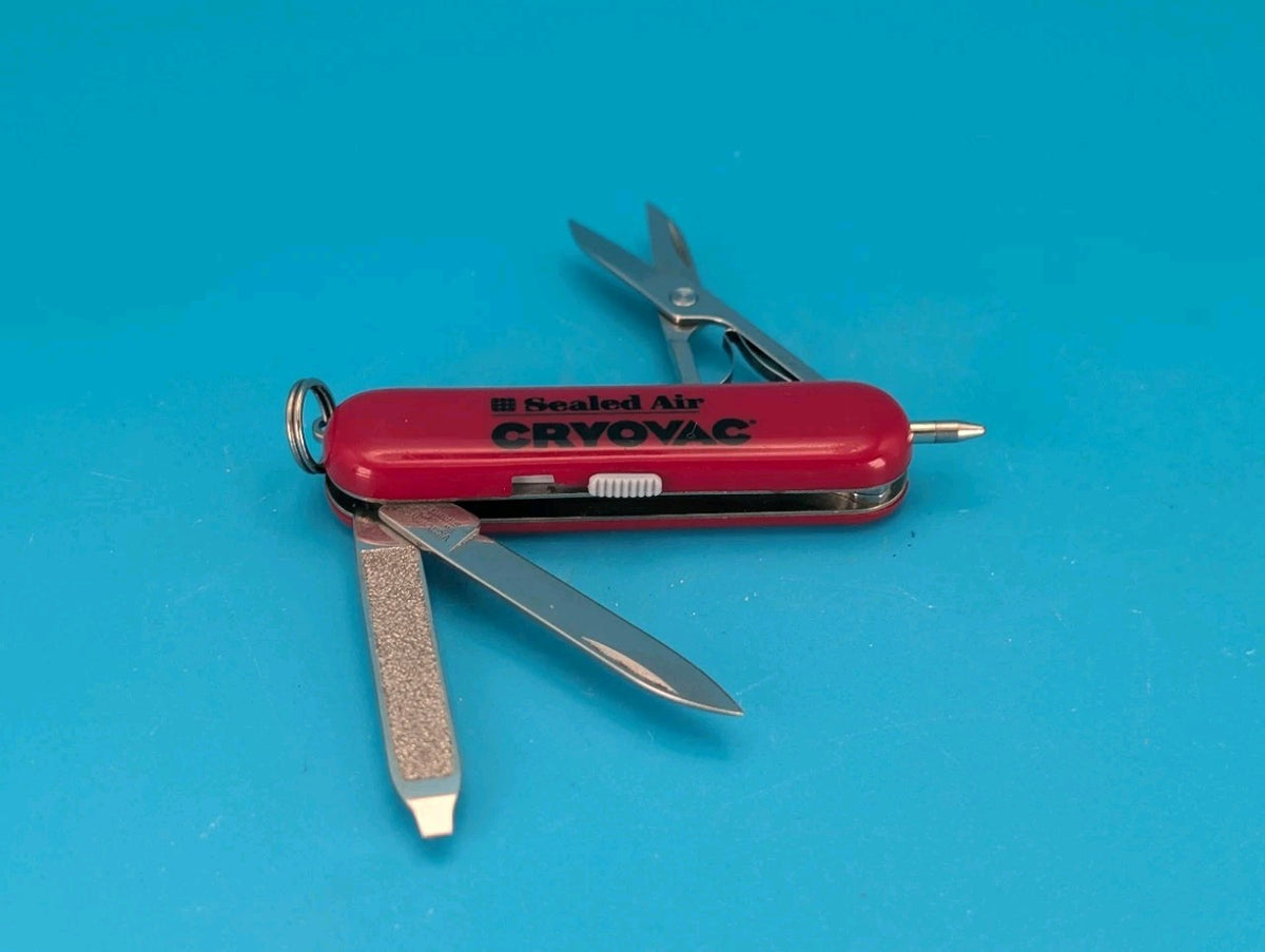 Victorinox Signature Swiss Army Knife Multi Tool! Red! *CRYOVAC*