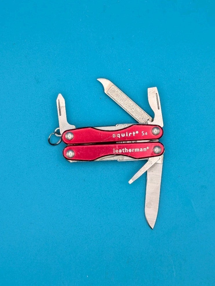 Leatherman Squirt S4 Multi-Tool, Key Ring, Retired, Red