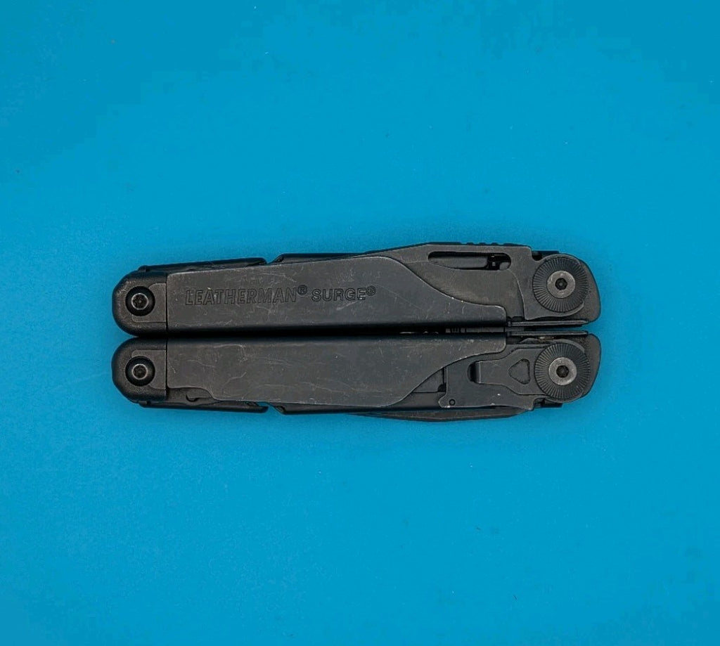 Leatherman Surge Heavy Duty Multi-Tool! GOOD WORKING CONDITION! BLACK OXIDE!