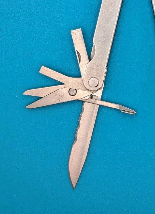 Leatherman PST 2 Multi Tool, 03/01 Date Stamp