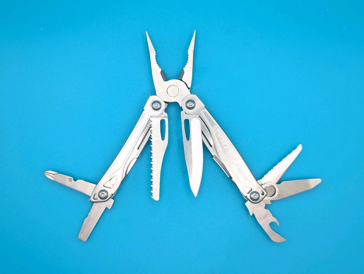 Leatherman Sidekick Multi-Tool, Knife, Pliers, Saw, Stainless!