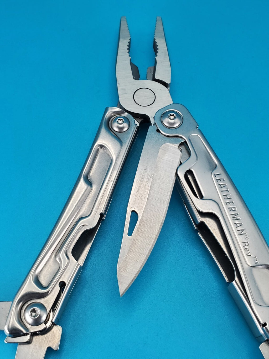 Leatherman Rev 3.8" Multi-Tool, Stainless!