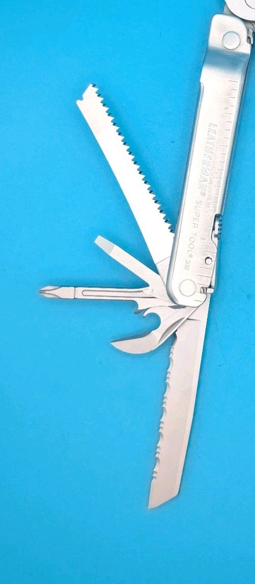 Leatherman Stainless Steel Super Tool 300 Multitool!