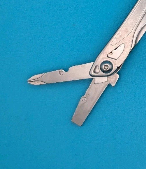 Leatherman Sidekick Multi-Tool, Knife, Pliers, Saw, Stainless!