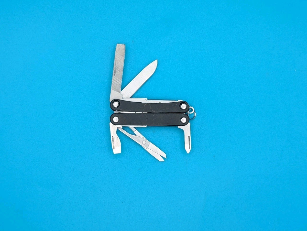 Leatherman SQUIRT PS4 Multi-Tool With Pliers Scissors Knife BLACK!
