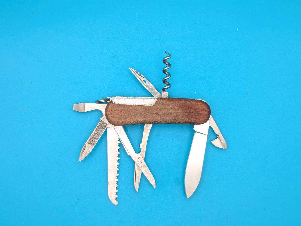 Victorinox Delemont EvoWood 17 Swiss Army Knife Multi-Tool!