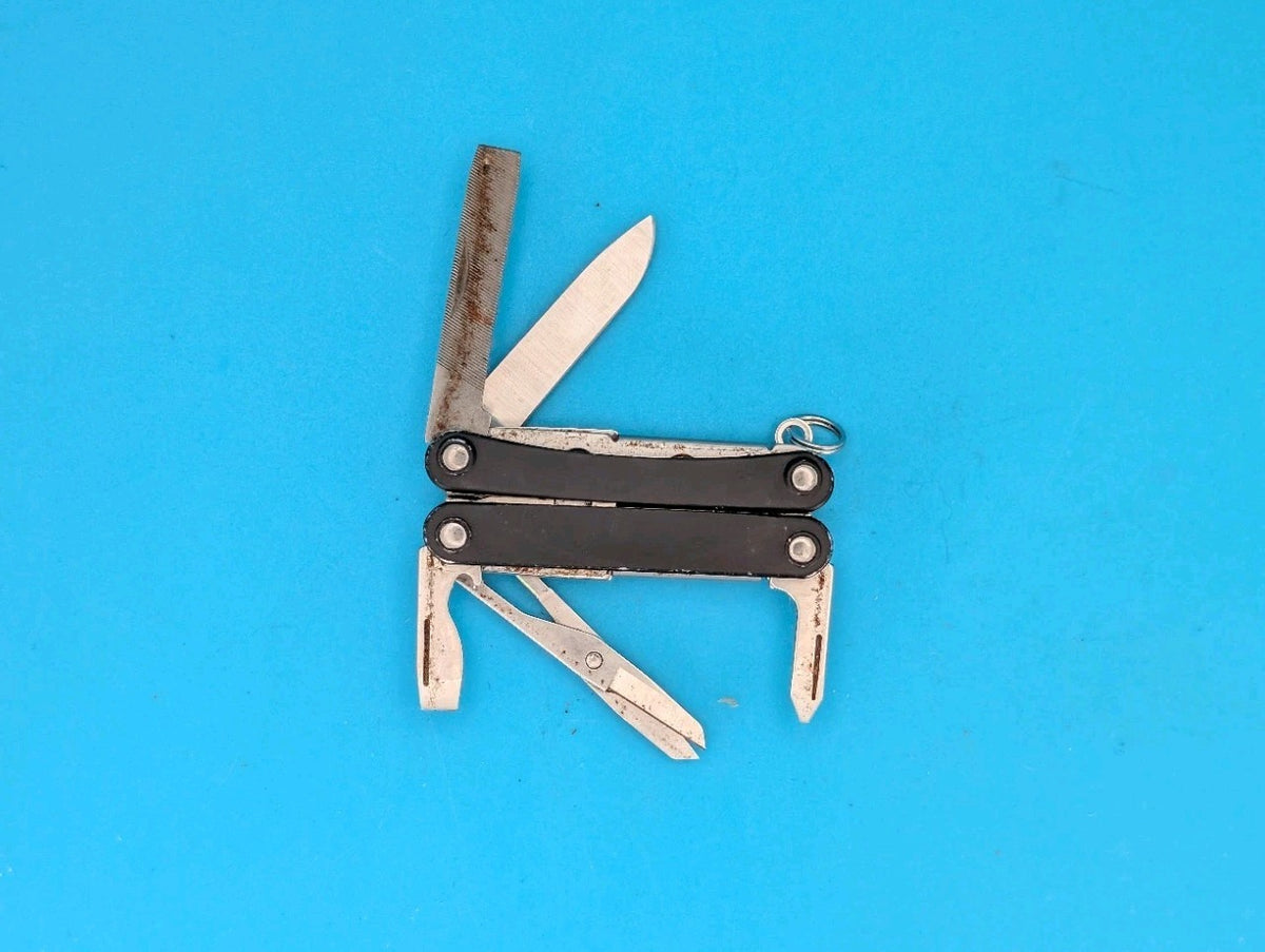Leatherman SQUIRT PS4 Multi-Tool With Pliers Scissors Knife BLACK!