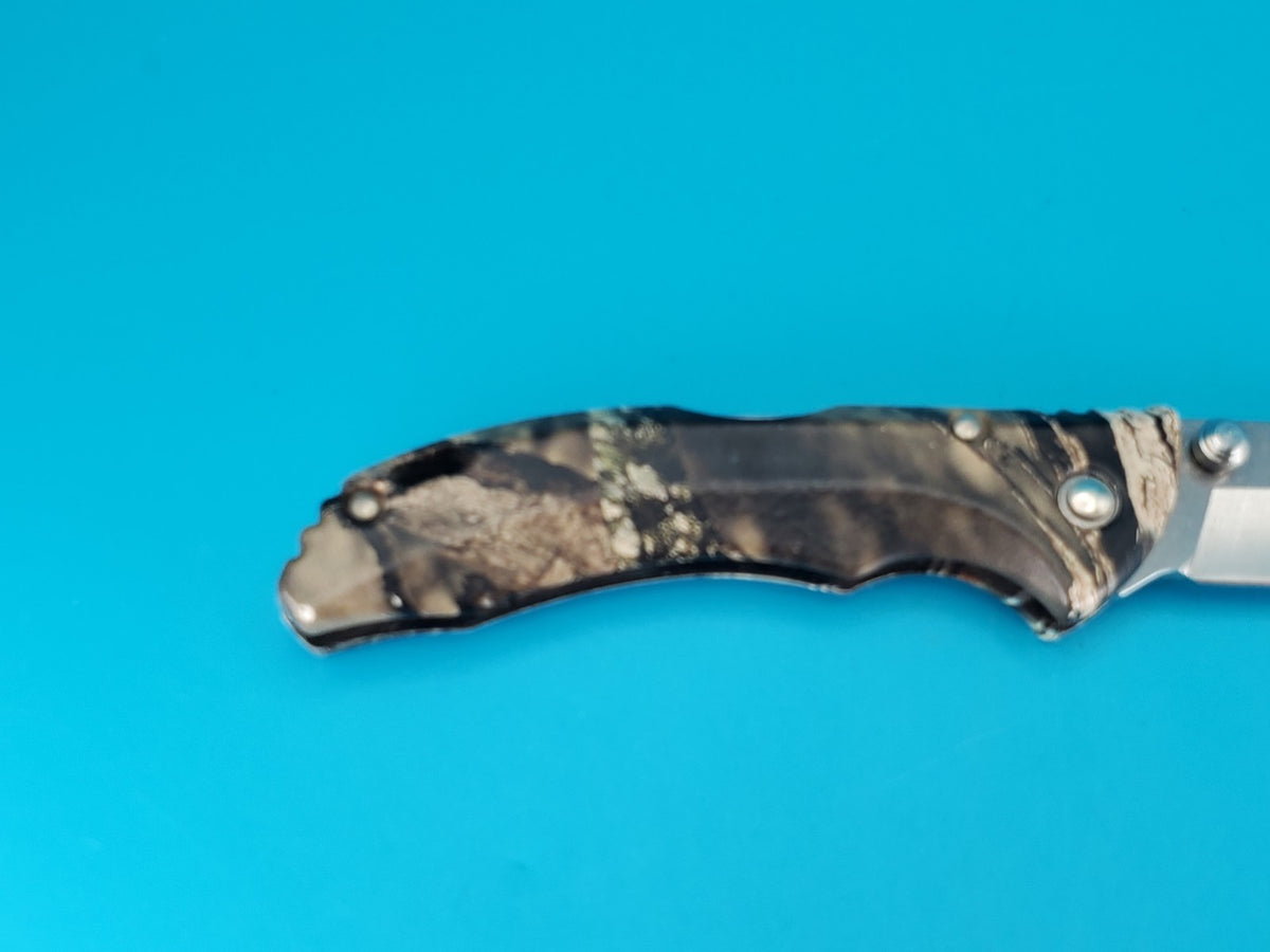 Buck USA FOREST CAMO 284 Lockback Plain Edge Folding Pocket Knife! 2015 DATE
