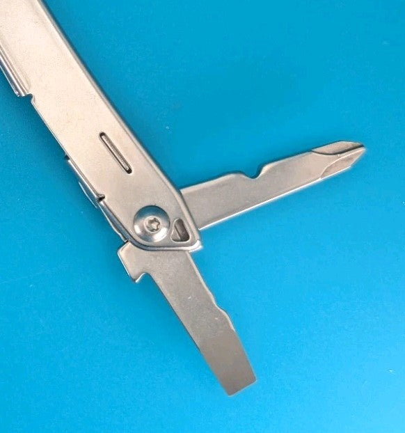 Leatherman Sidekick Multi-Tool, Knife, Pliers, Saw, Stainless!