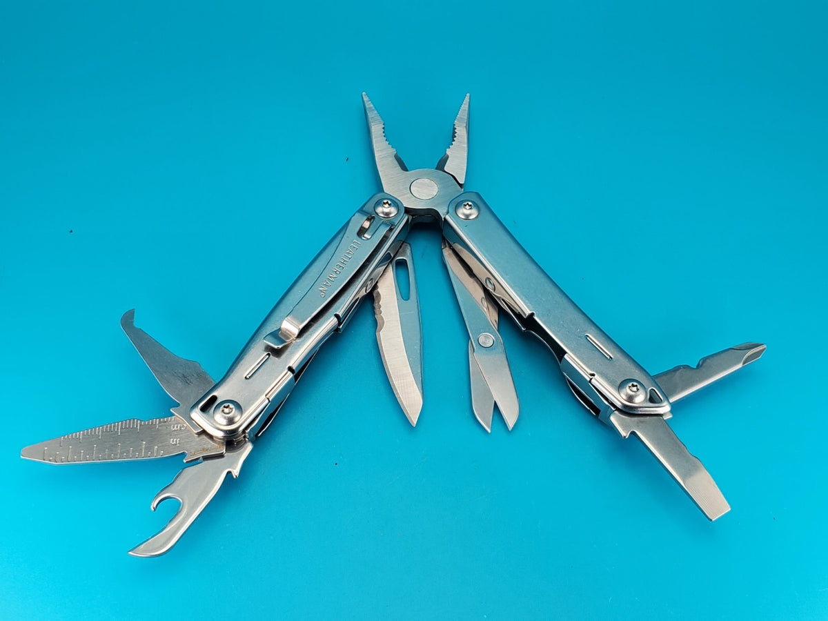 LEATHERMAN WINGMAN MULTI-TOOL! FAST SHIPPING! WITH SHEATH!