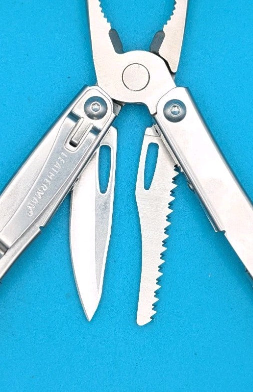 Leatherman Sidekick Multi-Tool, Knife, Pliers, Saw, Stainless!