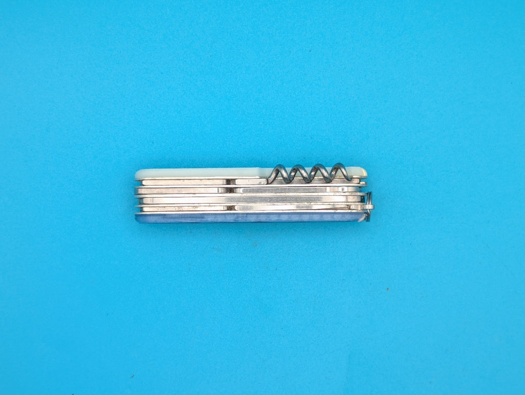 VICTORINOX EXPLORER GLOW IN THE DARK SWISS ARMY KNIFE MULTI TOOL!