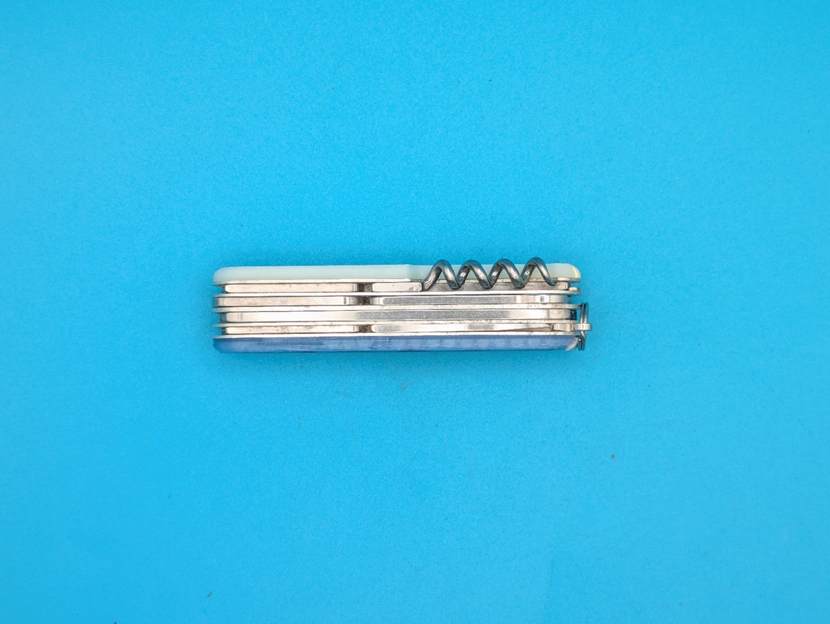 VICTORINOX EXPLORER GLOW IN THE DARK SWISS ARMY KNIFE MULTI TOOL!