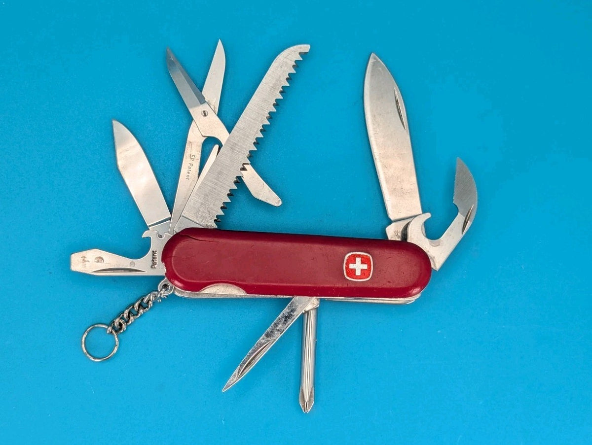 Wenger Model 1.18.13 Swiss Army Knife Multi Tool!
