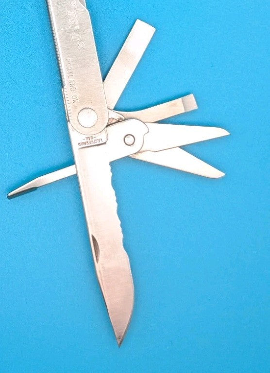Leatherman PST 2 Multi Tool! 03/00 date stamp! Fast Shipping! *WALKER*