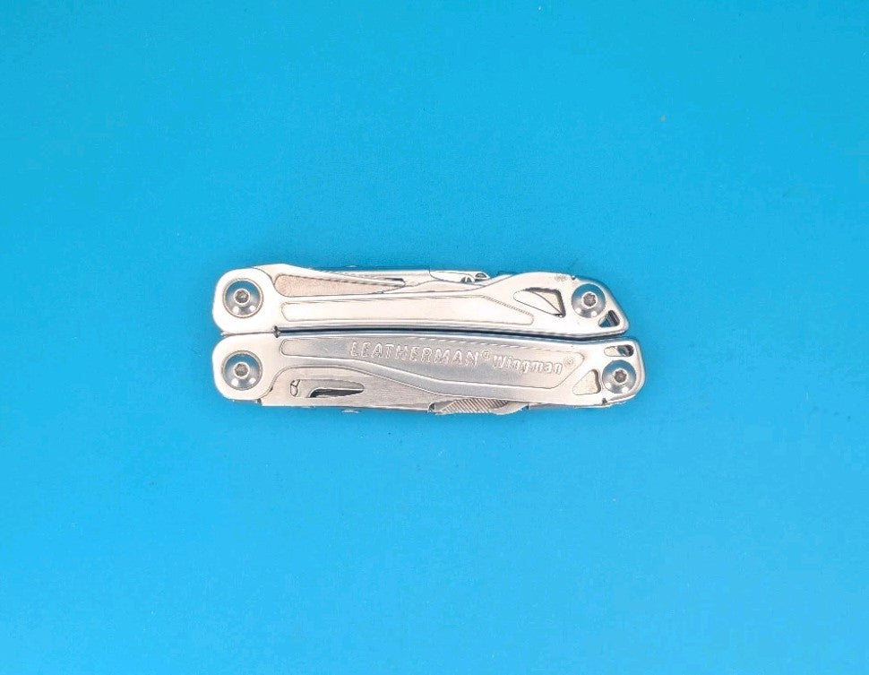LEATHERMAN WINGMAN MULTI-TOOL! FAST SHIPPING!