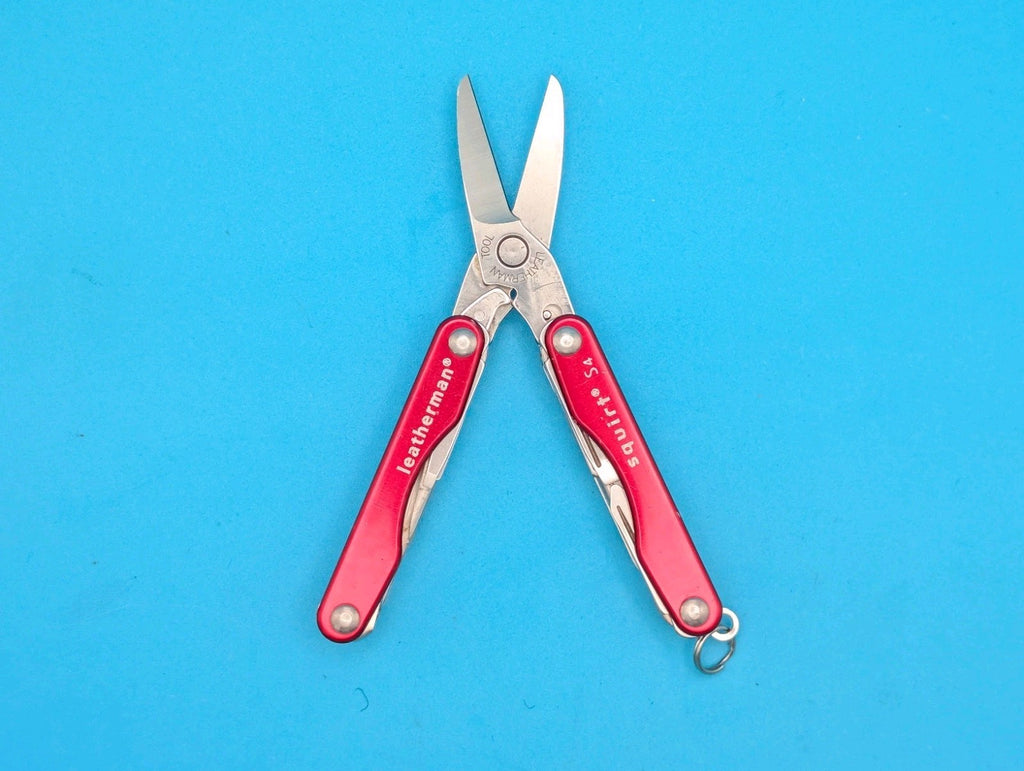 Leatherman Squirt S4 Multi-Tool, Key Ring, Retired, RED!