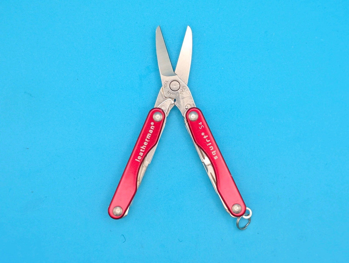 Leatherman Squirt S4 Multi-Tool, Key Ring, Retired, RED!