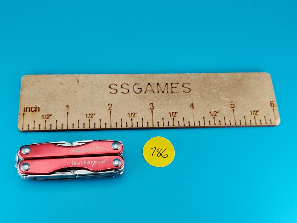 Leatherman Squirt P4 Multi-Tool, Key Ring, Retired, Red