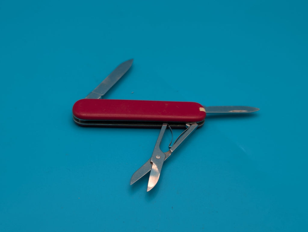 Victorinox Ambassador 74mm Swiss Army Knife Multi Tool! Red!