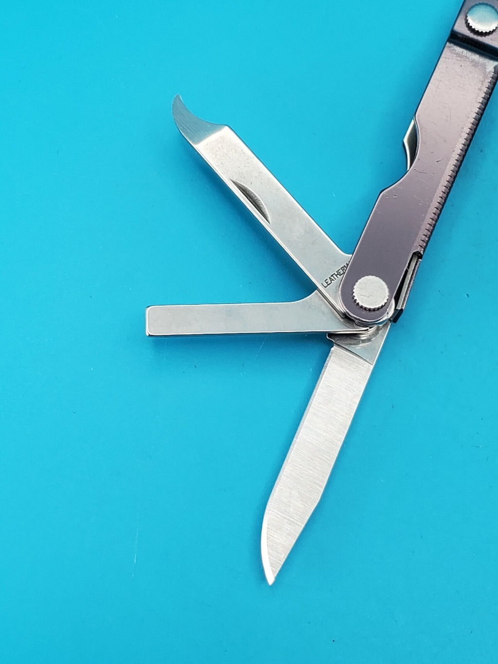 Leatherman Micra Multi-Tool, Knife, Scissors, Key Ring, Gray!