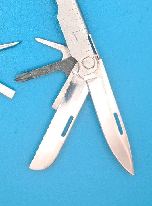 SOG USA PARATOOL Multi-Tool!