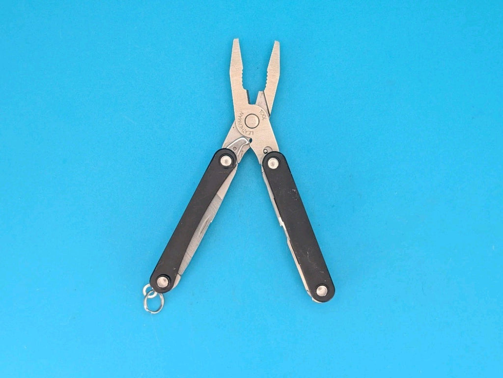 Leatherman SQUIRT PS4 Multi-Tool With Pliers Scissors Knife BLACK!