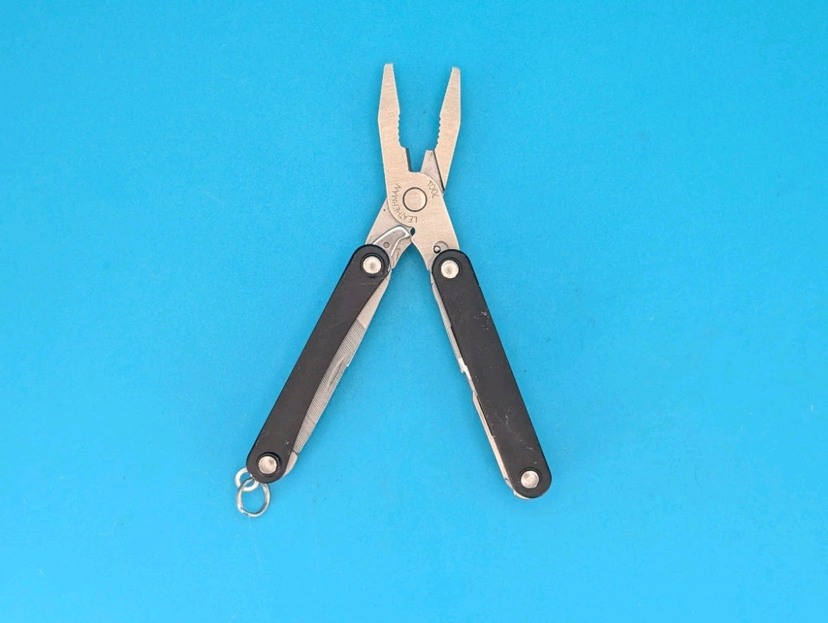 Leatherman SQUIRT PS4 Multi-Tool With Pliers Scissors Knife BLACK!
