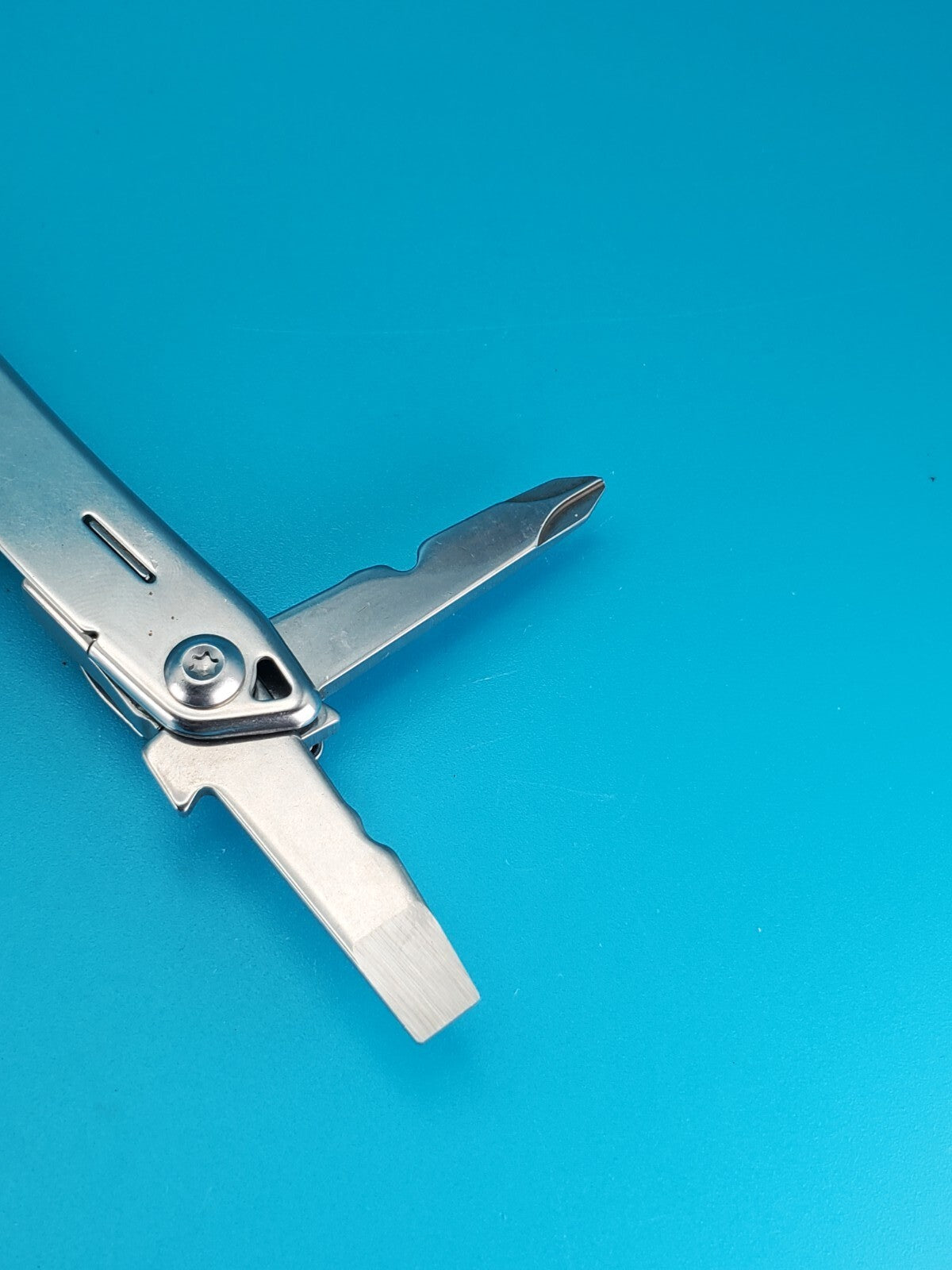 Leatherman Sidekick Multi-Tool, Knife, Pliers, Saw, Stainless!