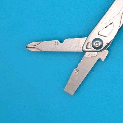 Leatherman Sidekick Multi-Tool, Knife, Pliers, Saw, Stainless! *SOUTHERN STAR*