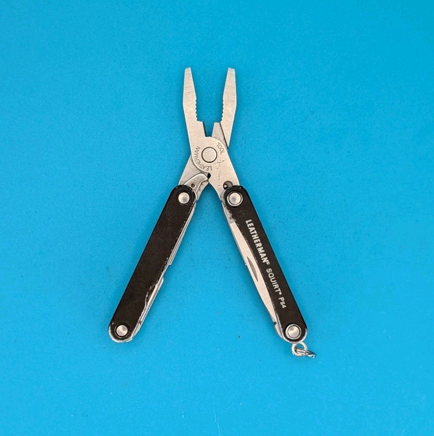 Leatherman SQUIRT PS4 Multi-Tool With Pliers Scissors Knife BLACK!