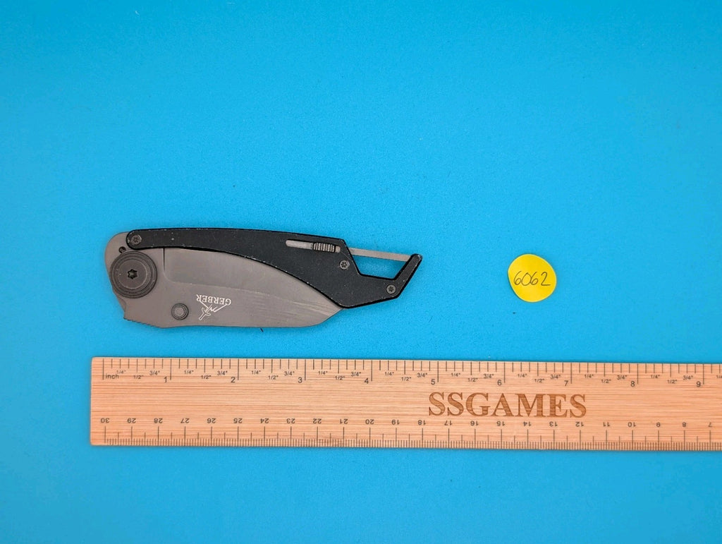 Gerber Descent II Plain Edge Folding Pocket Knife! Discontinued