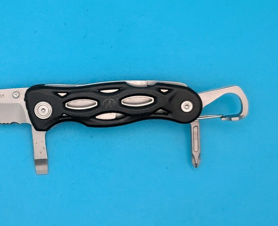 Retired Leatherman E303 Knife Screwdriver Multi-Tool w/Carabiner!