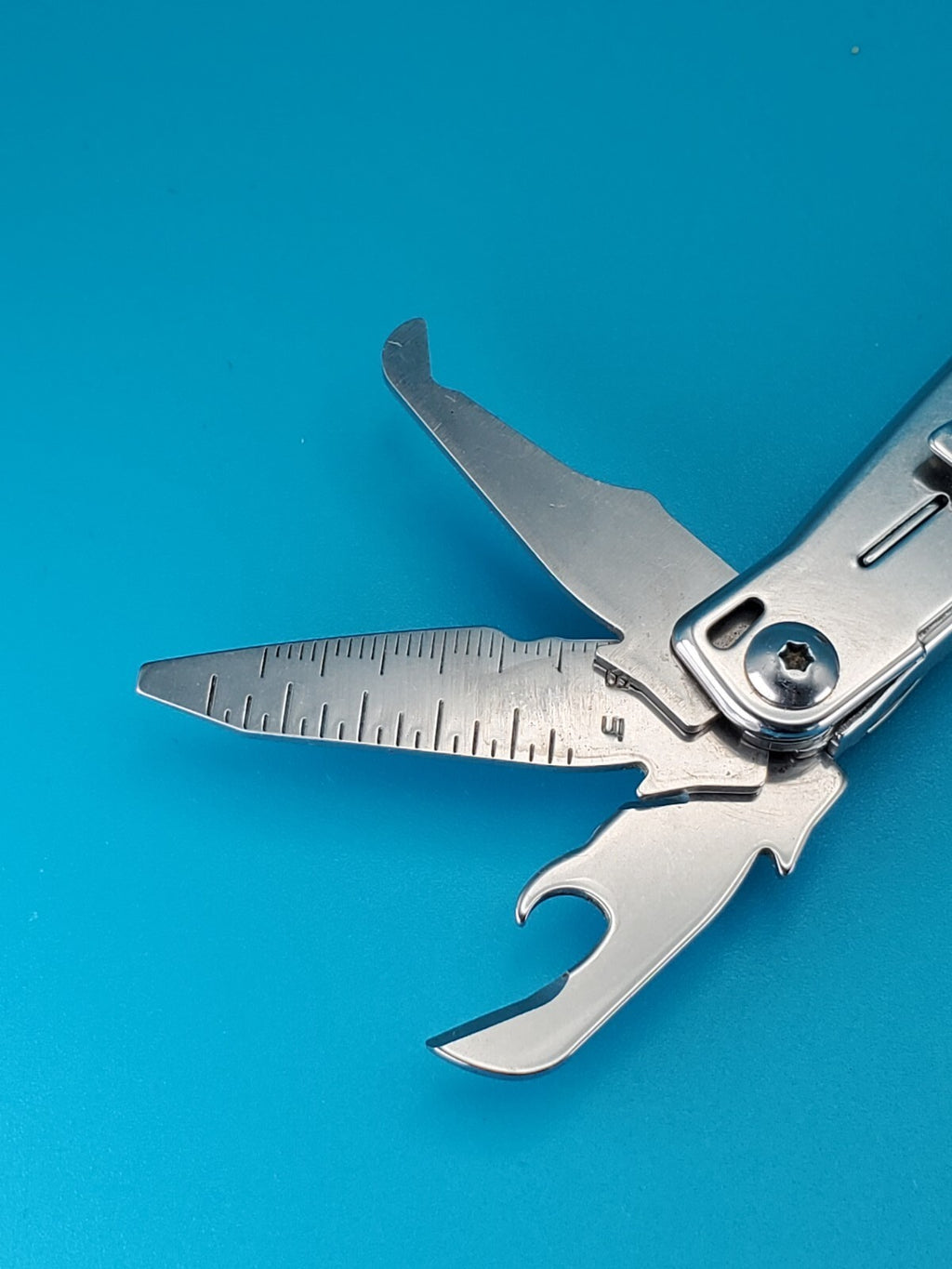LEATHERMAN WINGMAN MULTI-TOOL! FAST SHIPPING!