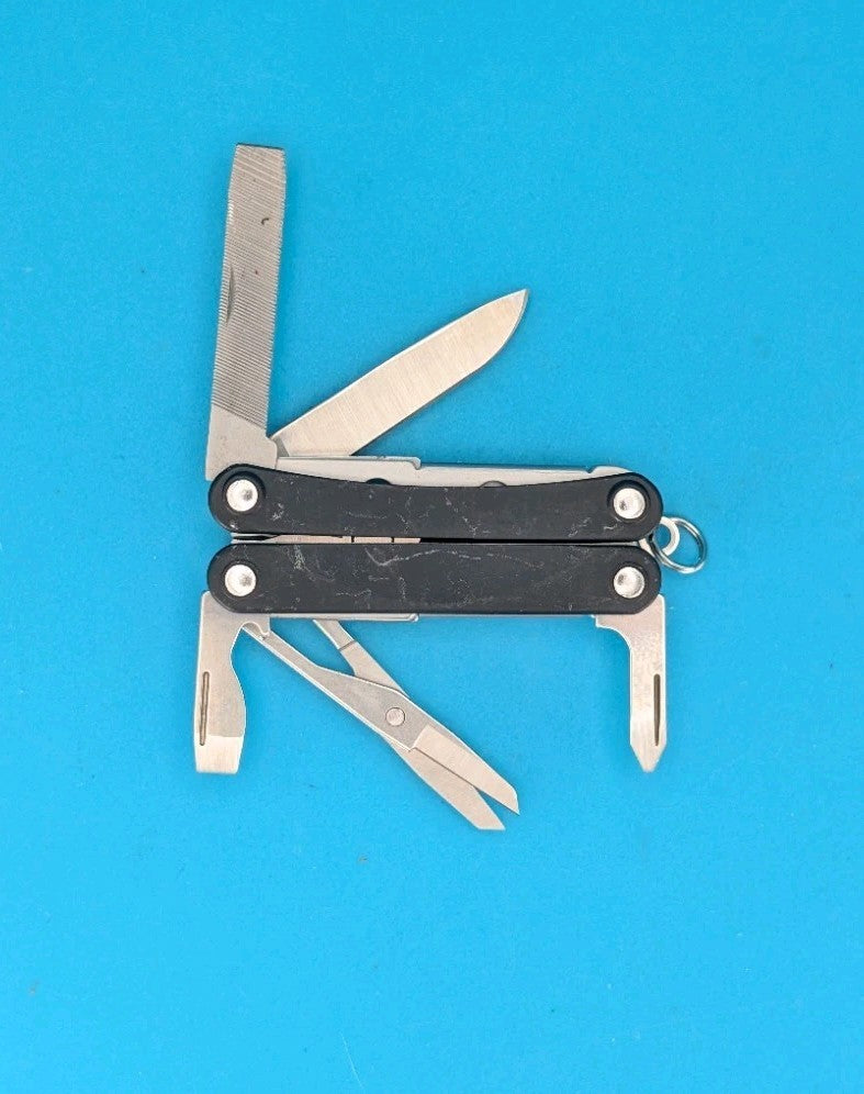 Leatherman SQUIRT PS4 Multi-Tool With Pliers Scissors Knife BLACK!