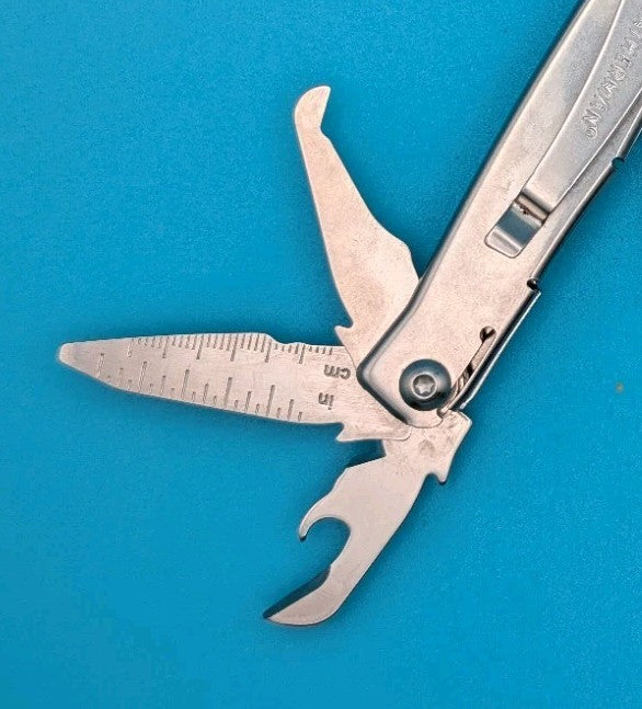 Leatherman Rev 3.8" Multi-Tool, Stainless!
