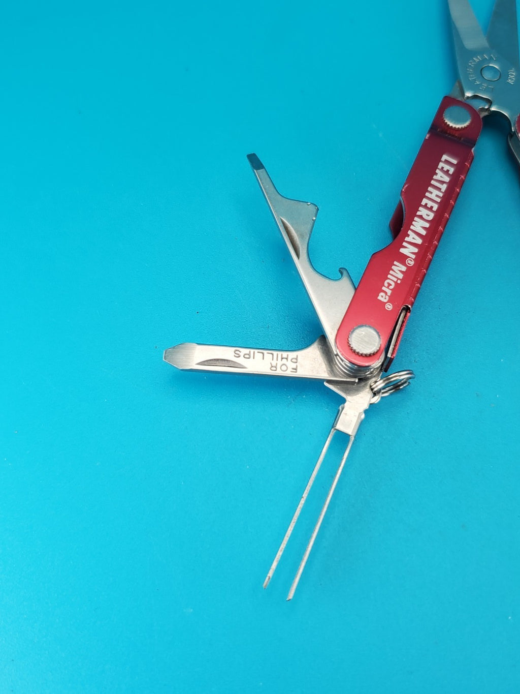 Leatherman Micra Multi-Tool, Knife, Scissors, Key Ring, Red!