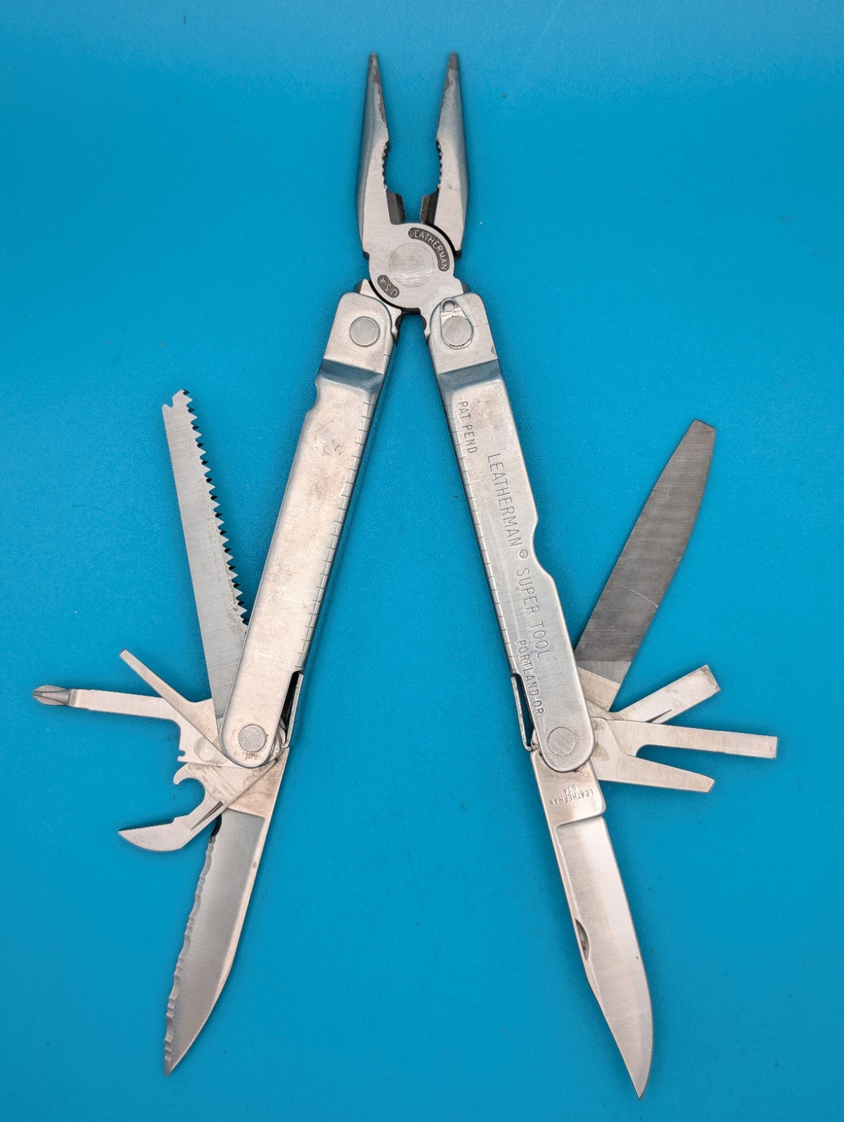 LEATHERMAN Super TOOL Multi Function Tool PLIERS, Stainless! 01/96 DATE