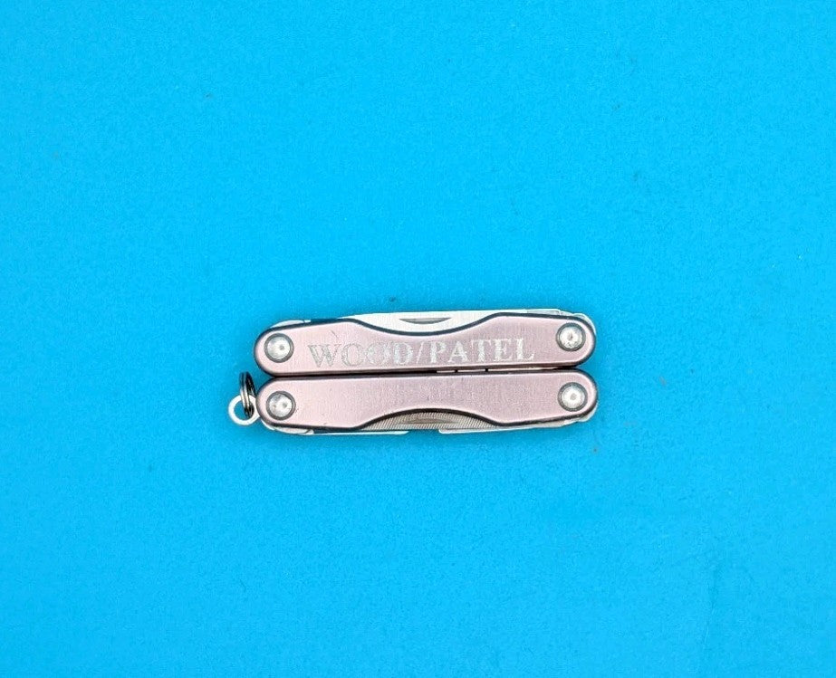 Leatherman Squirt P4 Multi-Tool, Key Ring, Retired, GRAY! *WOOD/PATEL*