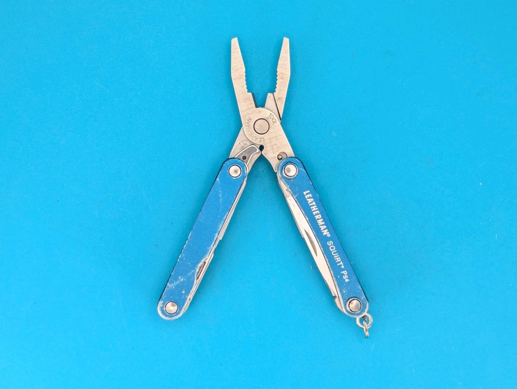 Leatherman SQUIRT PS4 Multi-Tool With Pliers Scissors Knife BLUE!