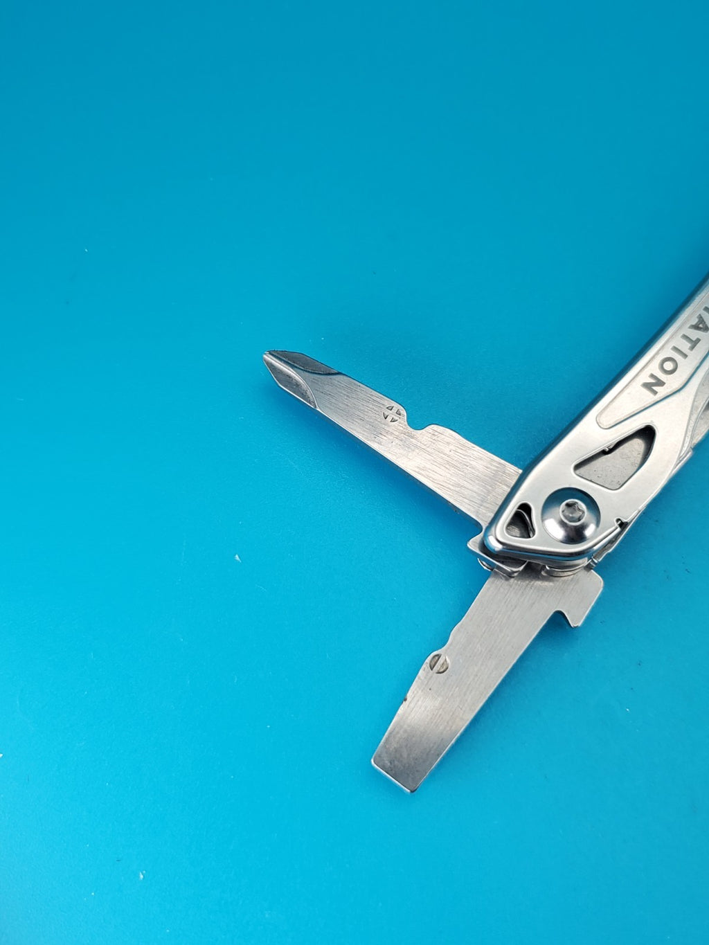 Leatherman Sidekick Multi-Tool, Knife, Pliers, Saw, Stainless! *DUNCAN AVIATION*