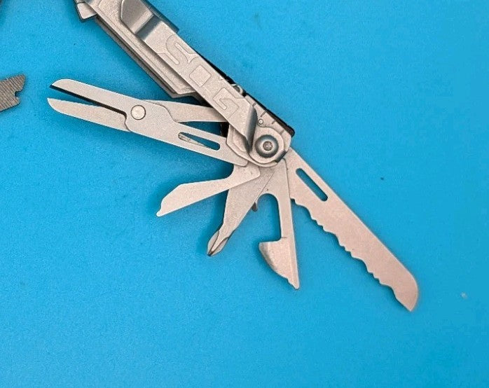 SOG PowerPint Tool Compact Lightweight Silver Multi-Tool!