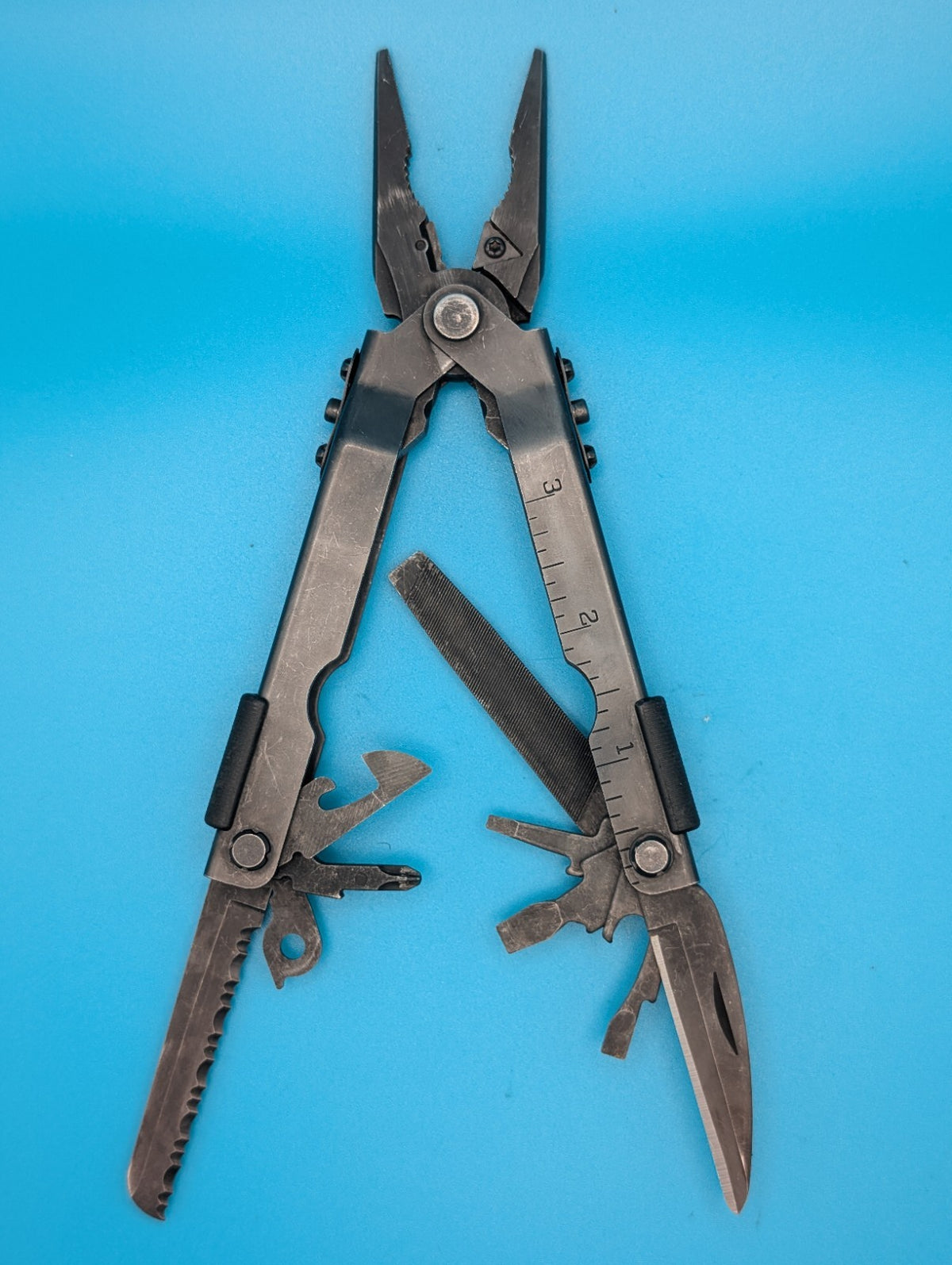 Gerber MP600 Black Oxide Multi-Tool Needle Nose Pliers!