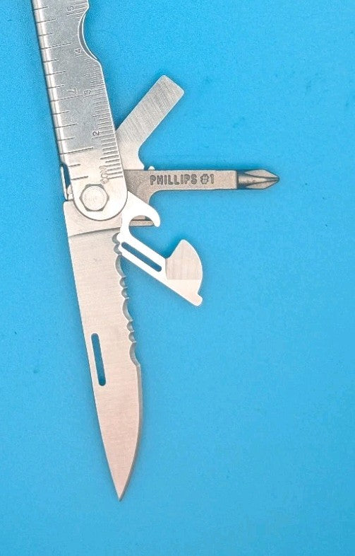 SOG Specialty Knives & Tools Multi Tool Lynnwood WA USA