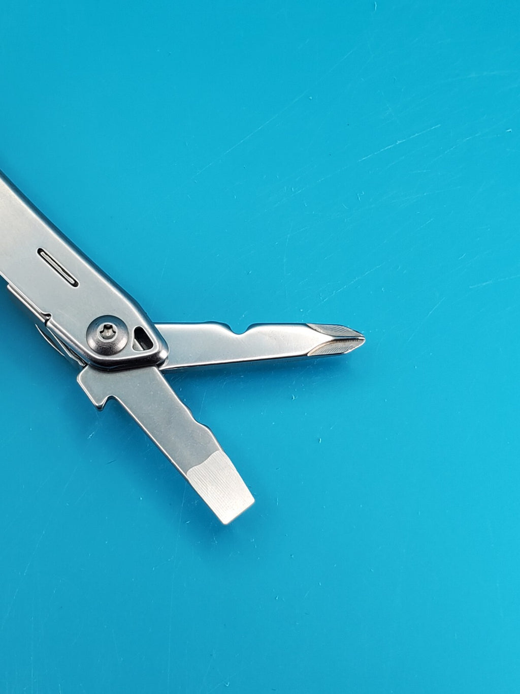 Leatherman Wingman Multi-Tool with Sheath