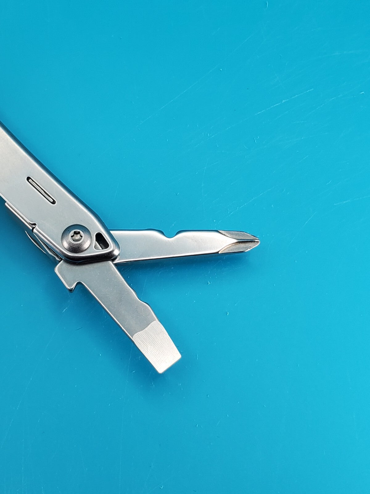 Leatherman Wingman Multi-Tool with Sheath