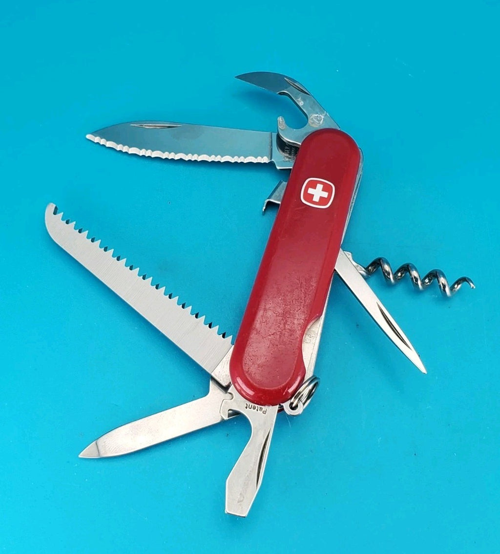 Wenger Alpine Backpacker Swiss Army Knife Multi Tool! With Serrated Blade!