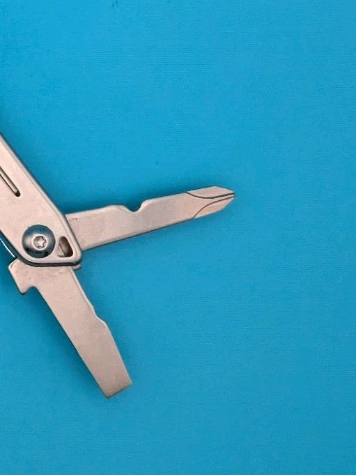 LEATHERMAN WINGMAN MULTI-TOOL! FAST SHIPPING!