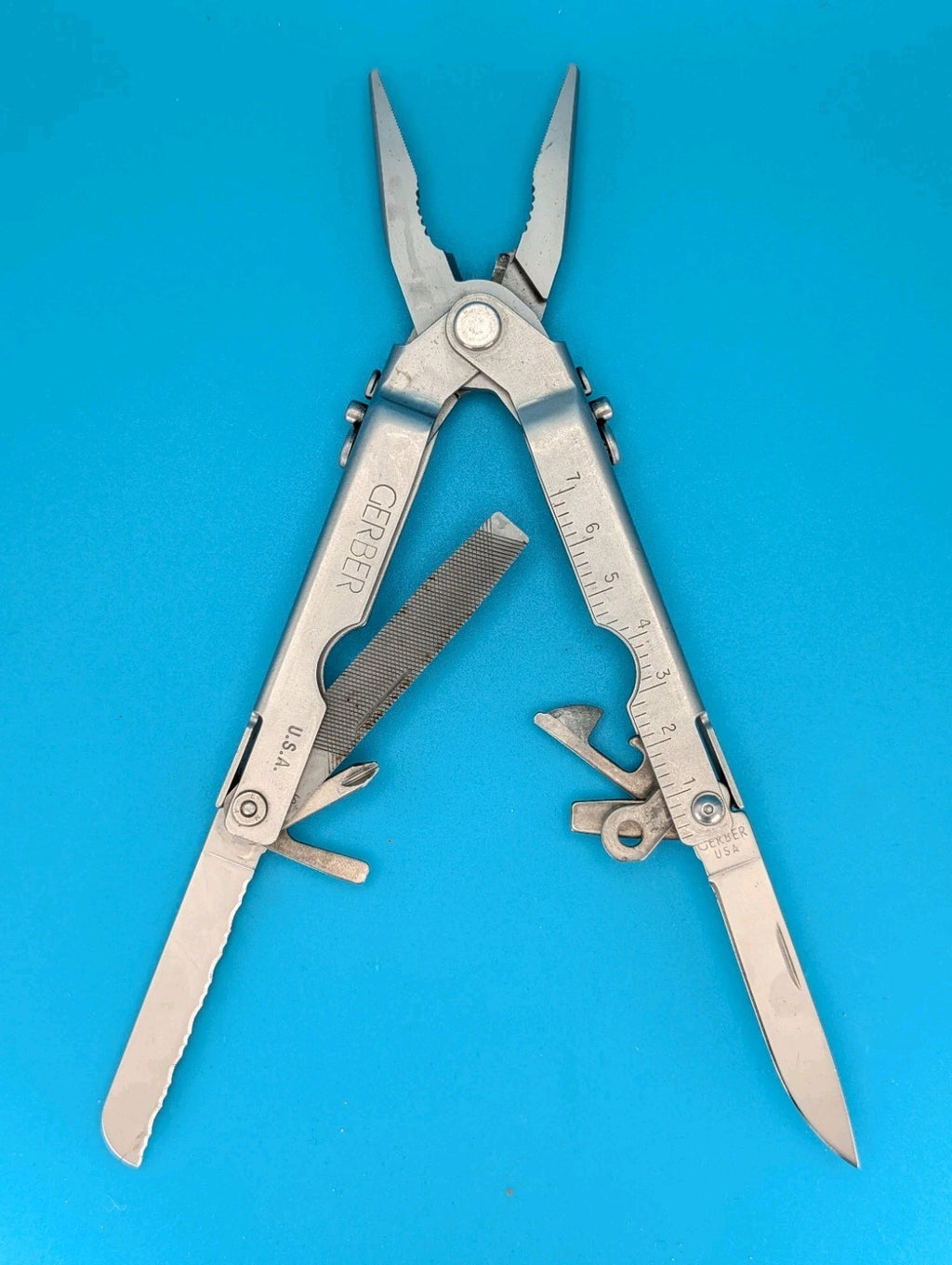Vintage Gerber Stainless Steel Needlenose MP400 Multi-Tool Pliers! With Sheath!
