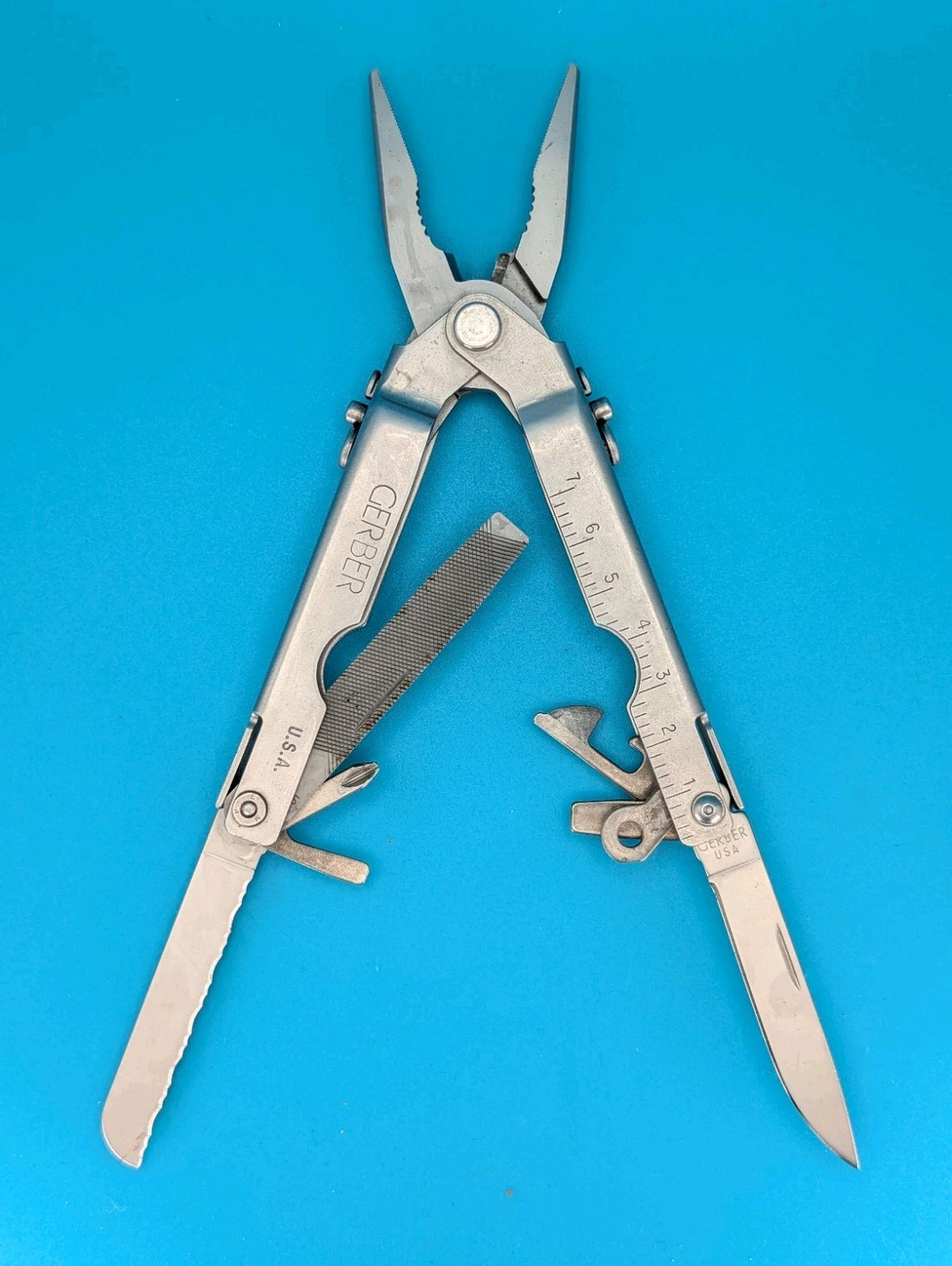 Vintage Gerber Stainless Steel Needlenose MP400 Multi-Tool Pliers! With Sheath!